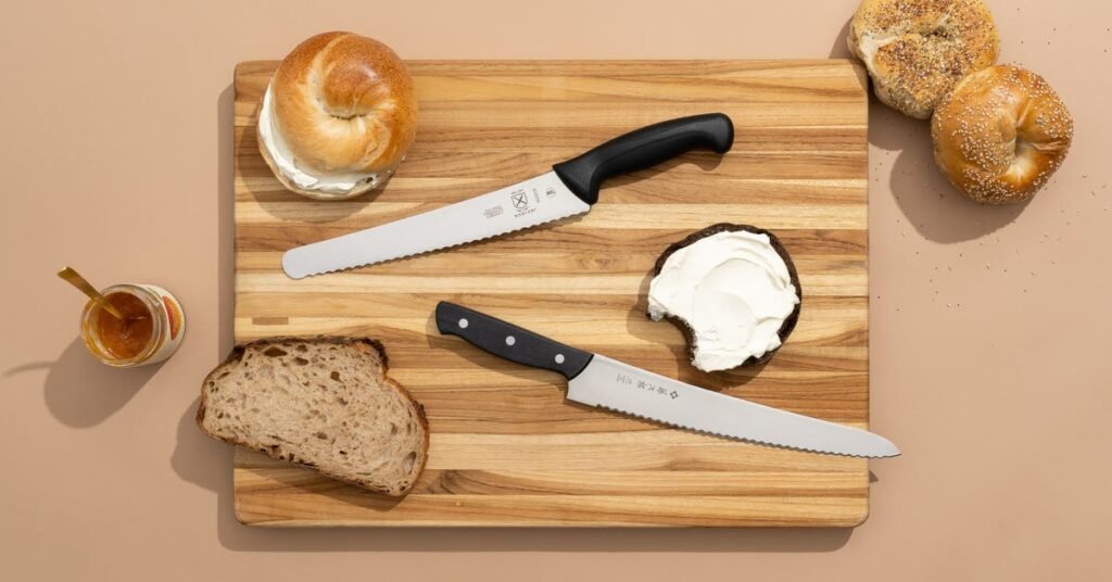 Choosing the Right Cutting Knife for Slicing Bread