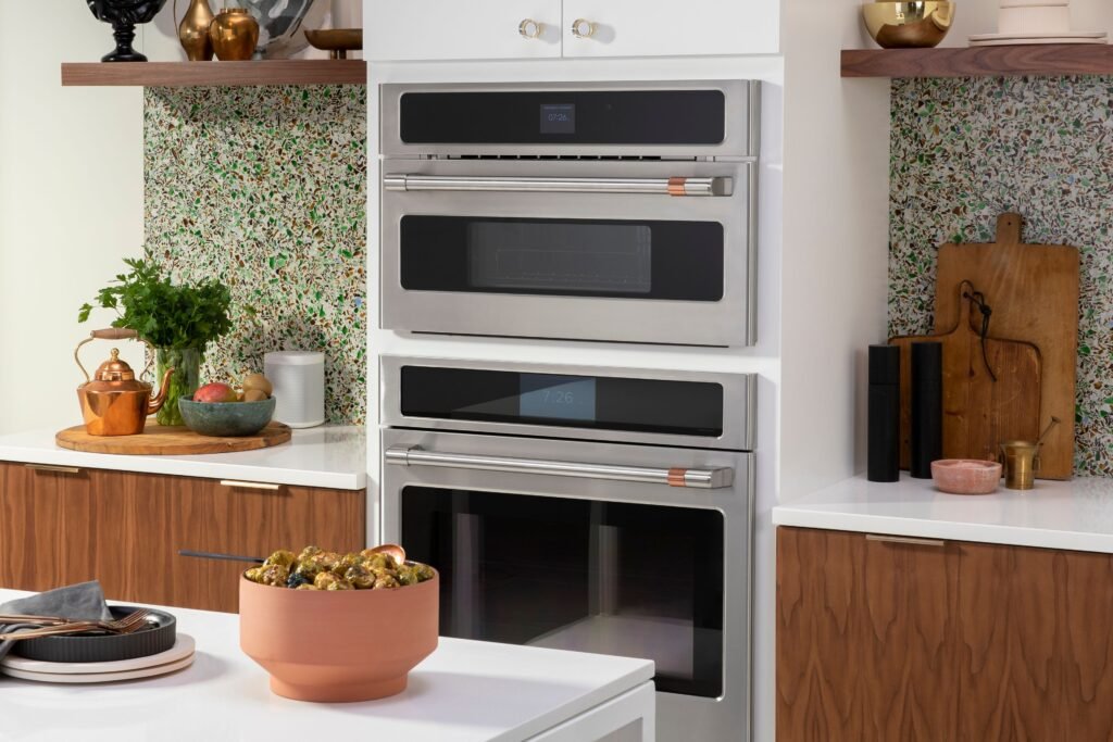 Exploring the Advantages of Using a Convection Oven