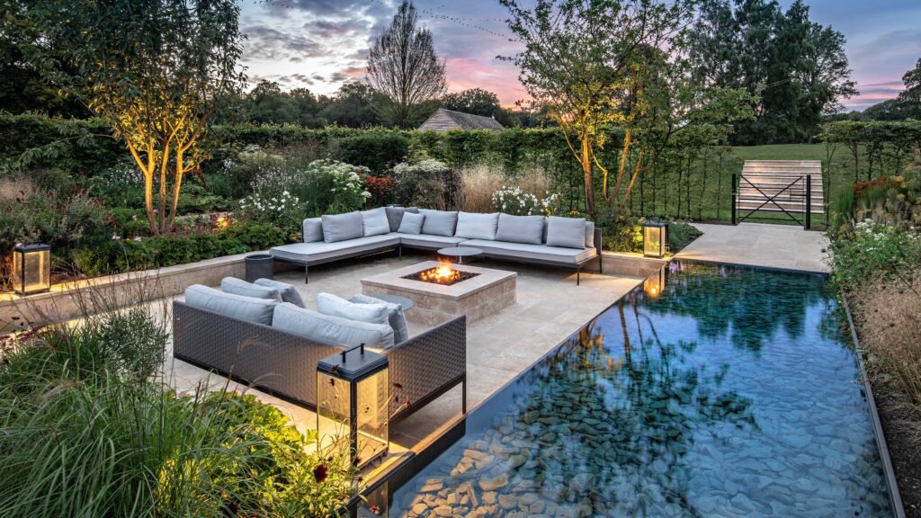 Tips for Selecting Energy-Efficient Lighting for Outdoor Spaces